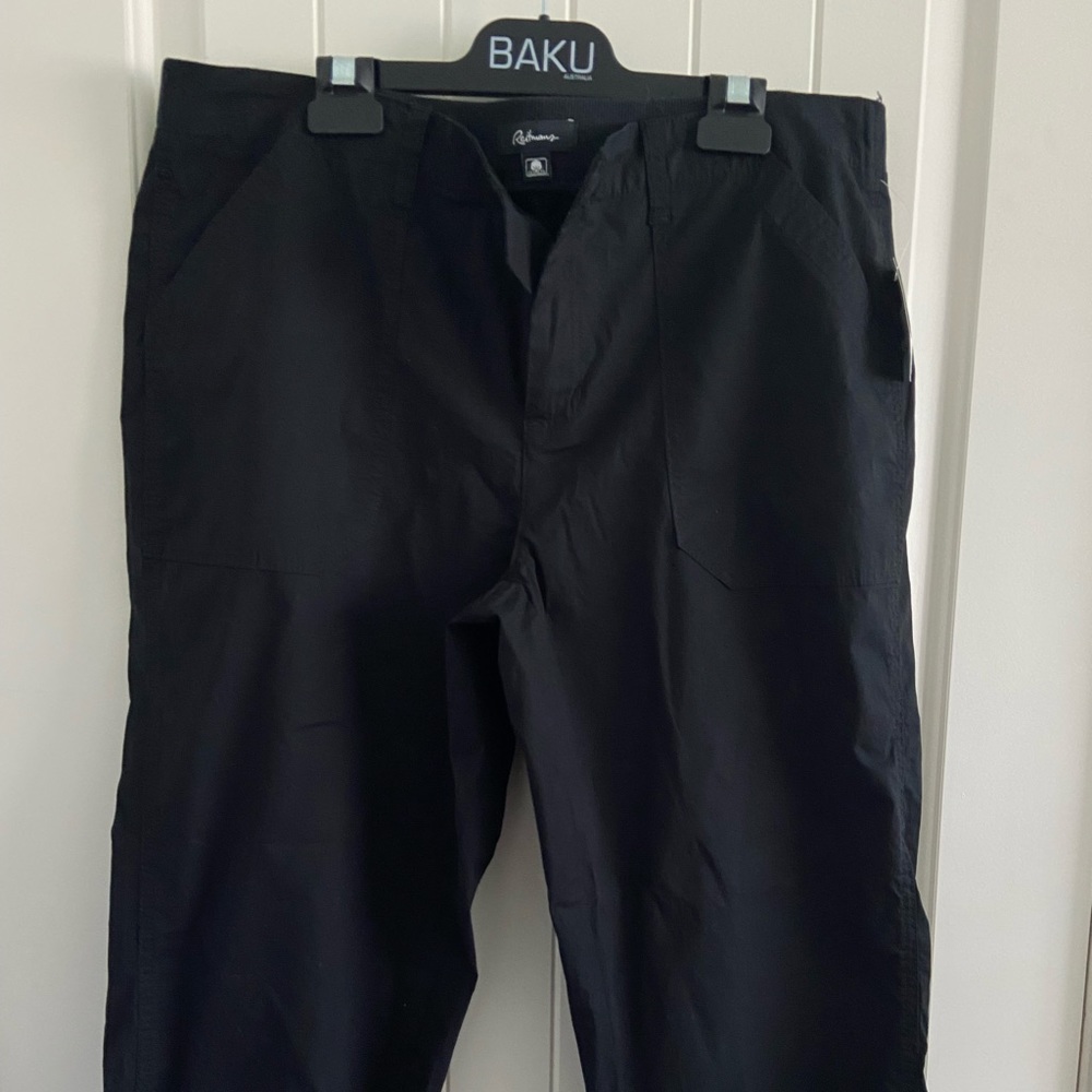 Black Capris
